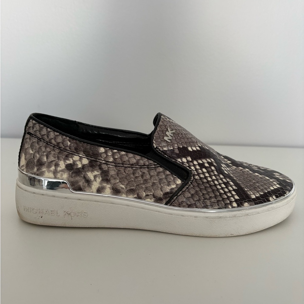 Michael Kors Women’s Python Snakeskin Embossed Bl… - image 8